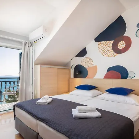 Solar Bed & Breakfast